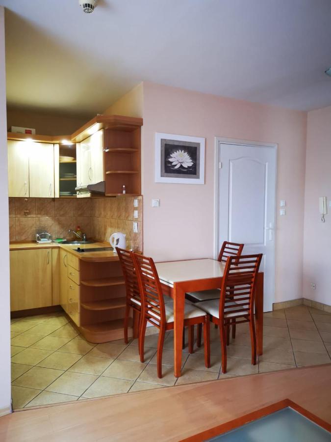 Apartament Reymonta Przy Morzu โควอบเซก ภายนอก รูปภาพ